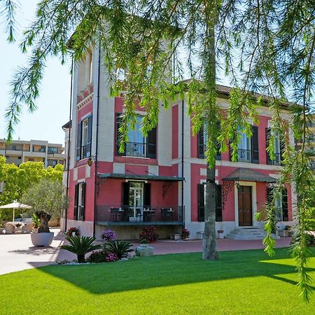 Villa Pallotta Luxury B&B Cerignola Bagian luar foto