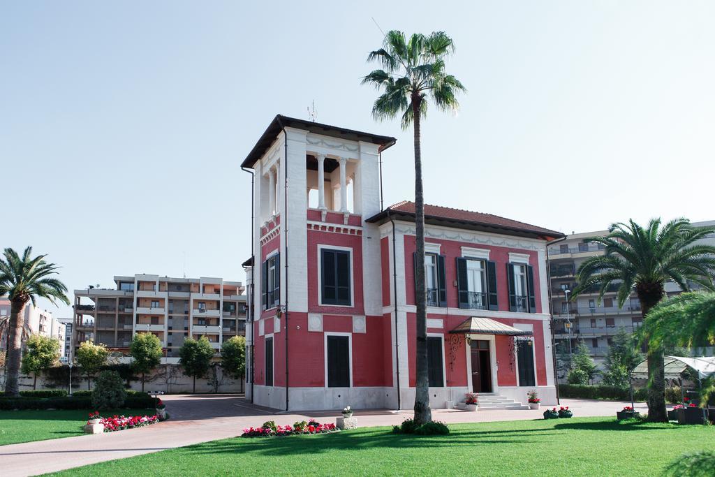 Villa Pallotta Luxury B&B Cerignola Bagian luar foto