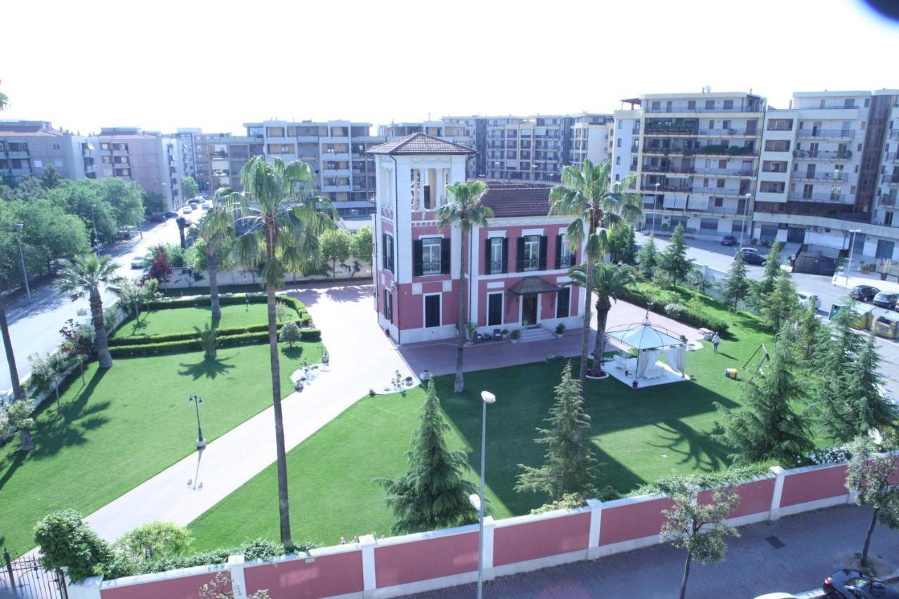 Villa Pallotta Luxury B&B Cerignola Bagian luar foto